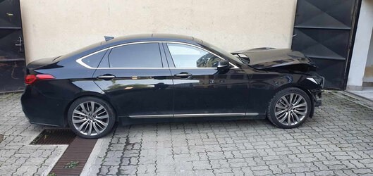 Osobné motorové vozidlo Hyundai Genesis Popis k obrázku ponuke nebol pridaný