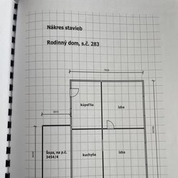 Spoluvlastnícky podiel k stavbe so s. č. 283 s pozemkami v k. ú. Nesvady - 2. kolo OPK Nesvady 283