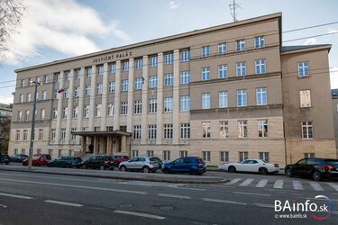 Justičn&yacute; pal&aacute;c