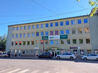 Budova